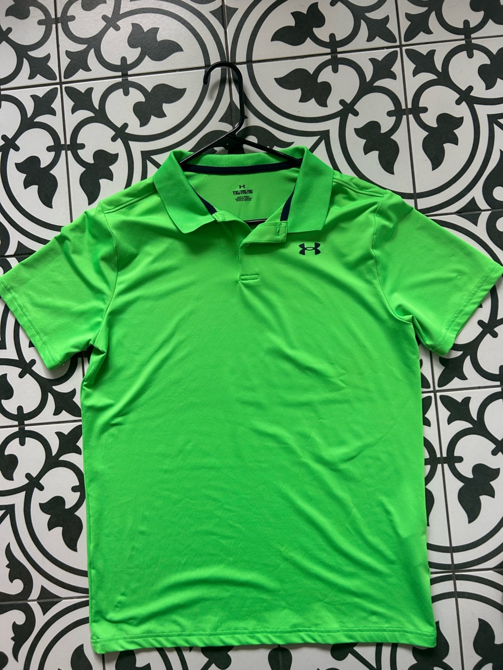 Under Armour Boys dry fit Polo Shirt - Bright highlighter Green